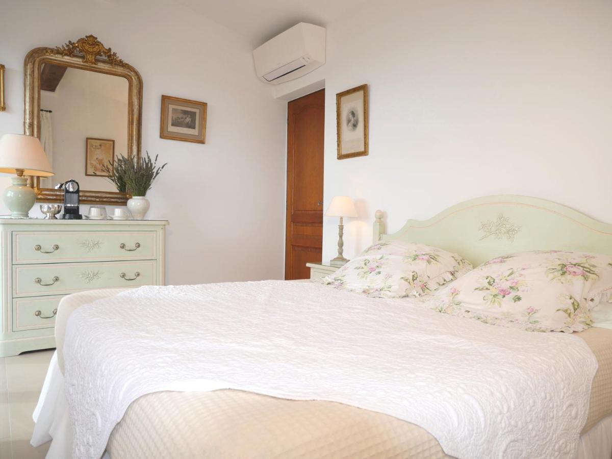مبيت وإفطار فونس La Bastide Des Pins المظهر الخارجي الصورة