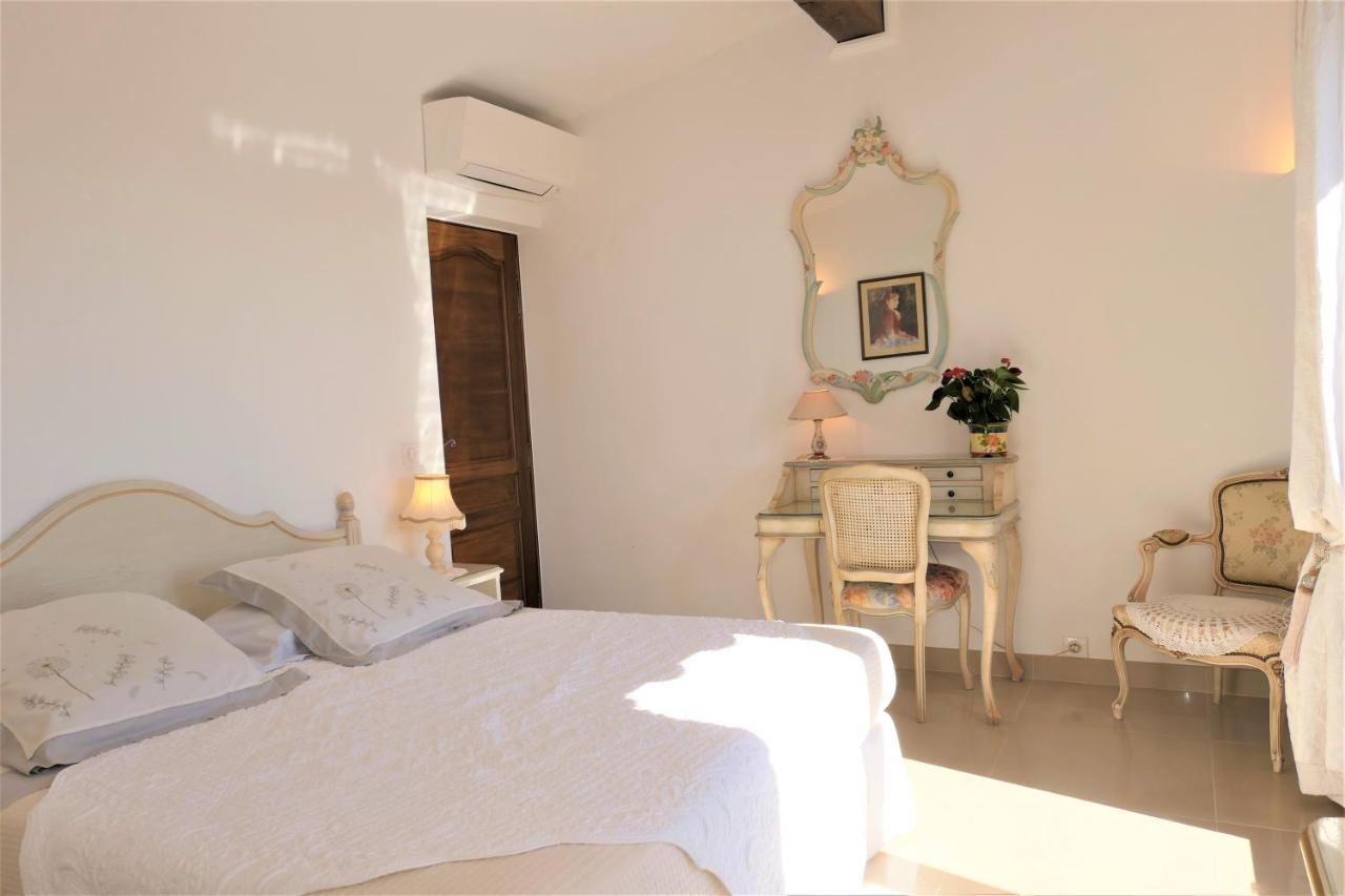مبيت وإفطار فونس La Bastide Des Pins المظهر الخارجي الصورة