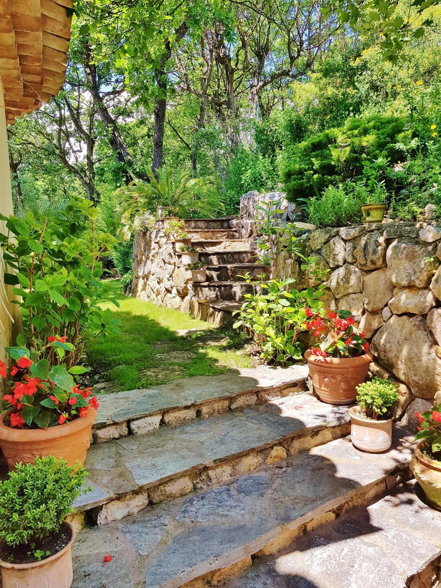 مبيت وإفطار فونس La Bastide Des Pins المظهر الخارجي الصورة